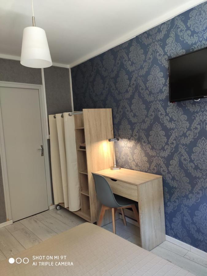 Bar Hotel Du Centre Montrevel-en-Bresse エクステリア 写真