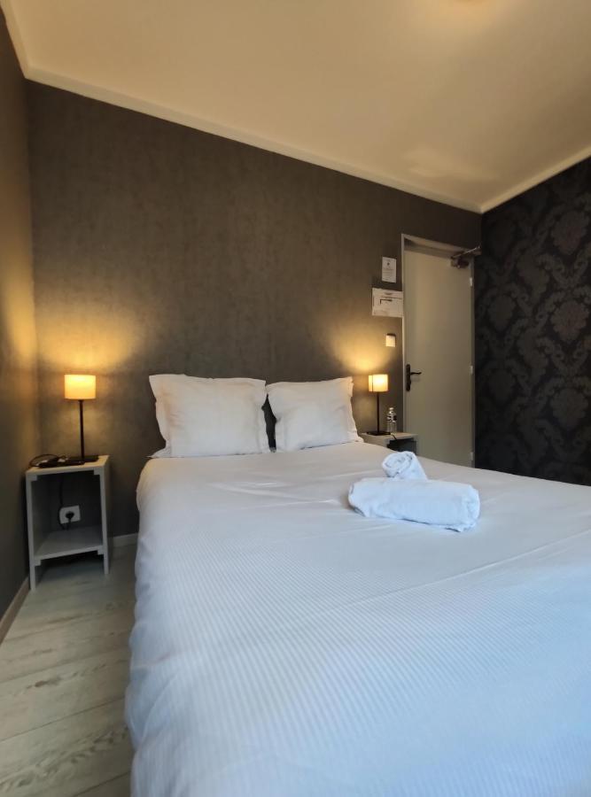 Bar Hotel Du Centre Montrevel-en-Bresse エクステリア 写真