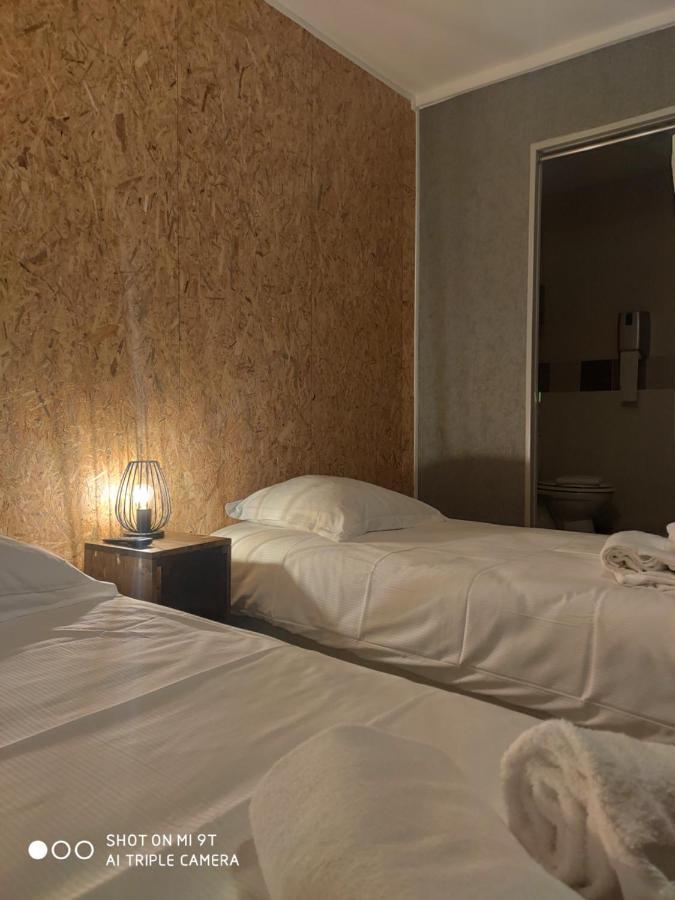 Bar Hotel Du Centre Montrevel-en-Bresse エクステリア 写真